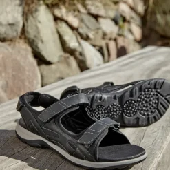 New Feet herresandal med justerbare velcrostropper, glat læder