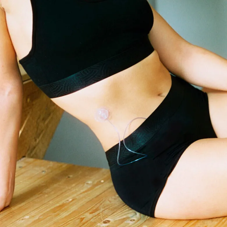 Ruby Limes Black Cushion top med lomme til pumpe